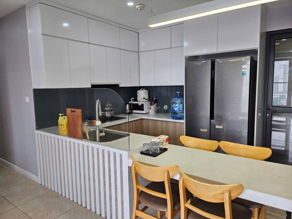 3 Bedroom 2 Bathroom Apartment For Rent At Vinhomes Dcapitale 100 M 631 01