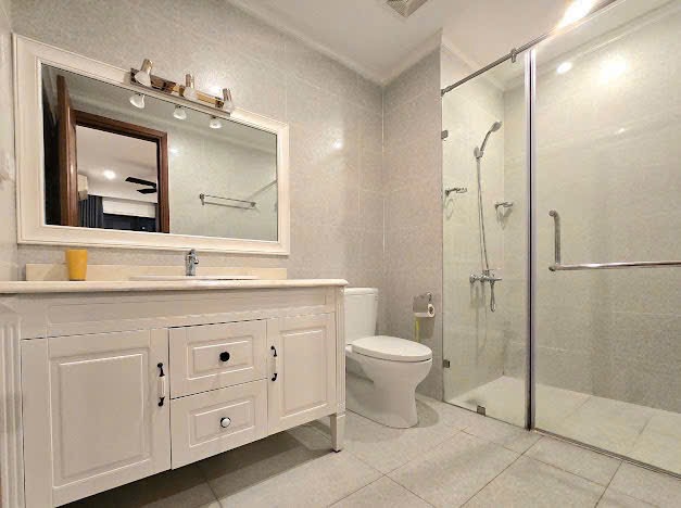 Fully Furnished 2 Bedroom Apartment For Rent At The Emerald Ct8 539 03