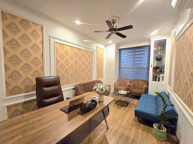Fully Furnished 2 Bedroom Apartment For Rent At The Emerald Ct8 539 06