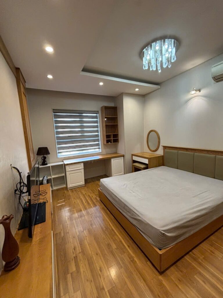 Fully Furnished 3 Bedroom Apartment For Rent At Golden Palace Me Tri 504 02