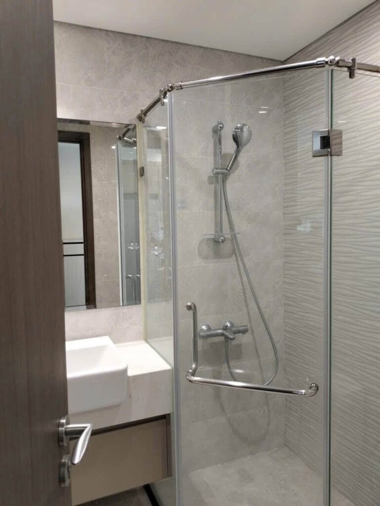 2-Bedroom 2-Bathroom Apartment for Rent at Vinhomes West Point – 67 m² 01