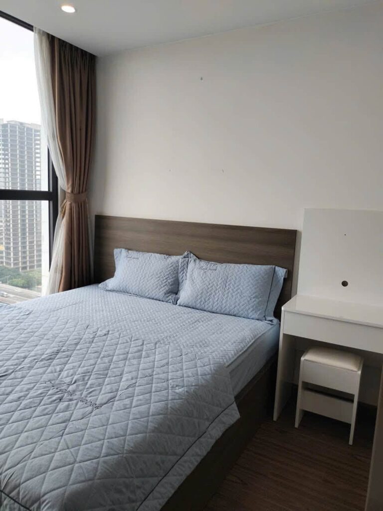 2-Bedroom 2-Bathroom Apartment for Rent at Vinhomes West Point – 67 m² 03