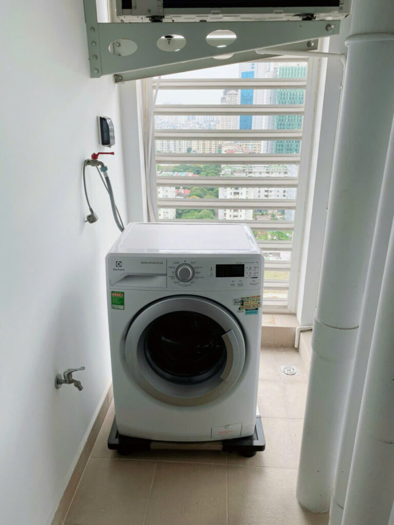 2-Bedroom Apartment for Rent at Vinhomes West Point – 63 m² (2 Bathrooms) 01