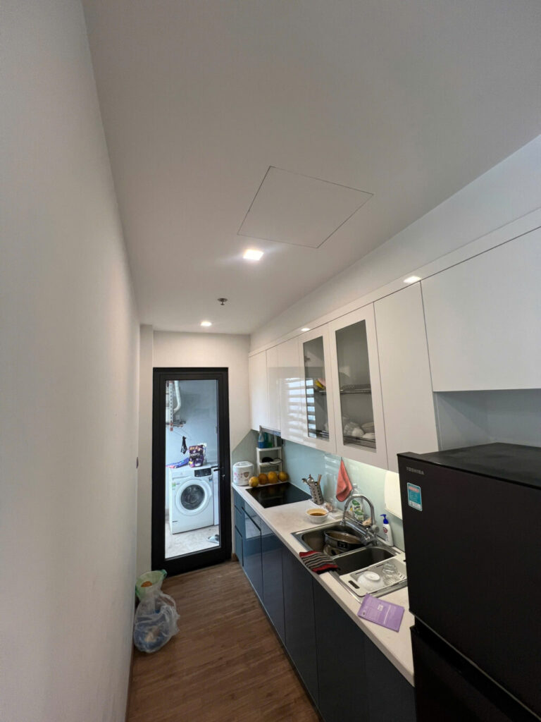 2-Bedroom fully Furnished Apartment for Rent at Vinhomes West Point – 58 m² 01