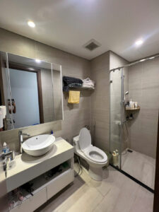 2-Bedroom fully Furnished Apartment for Rent at Vinhomes West Point – 58 m² 01