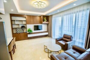 3-Bedroom Apartment for Rent at Vinhomes D’Capitale – 90 m² (Bathroom with Bathtub) 04